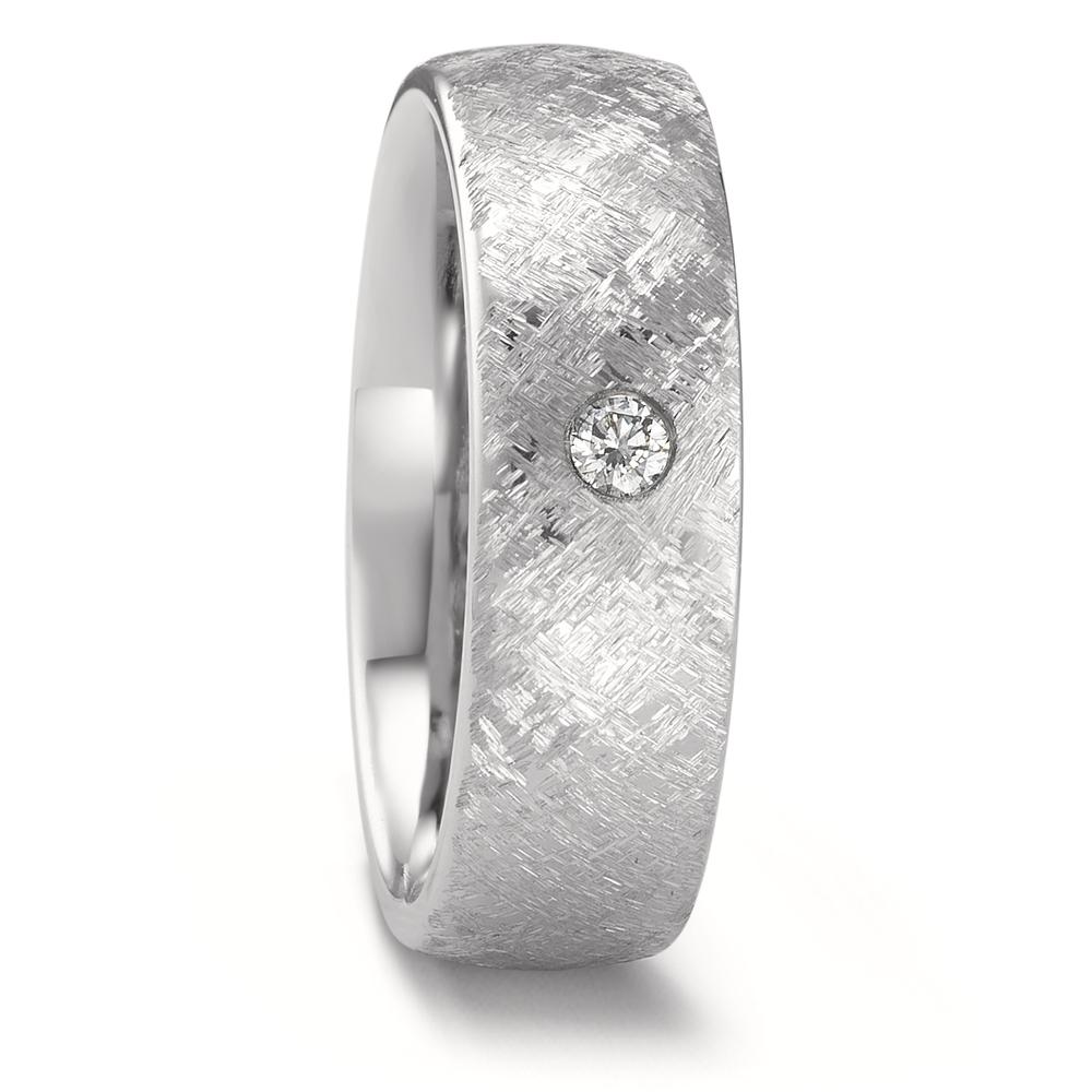 Partnerring Wir stellen den exquisiten Freundschaftsring vor! Dieser 6 mm grosse, strukturierte Ring aus Edelstahl und einem Diamanten von 0,04 Karat ist das perfekte Geschenk, um jemandem zu zeigen, dass Sie ihn mögen. Mit Liebe und Präzision in Deutschland entworfen, ist dieser schöne Ring die perfekte Art, Ihre Freundschaft zu symbolisieren. Sichern Sie sich Ihren noch heute! 069.2514.D89.XX