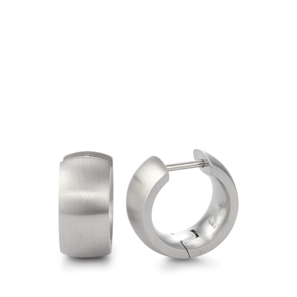 Klappcreolen Elegante Damen Klappcreolen aus hochwertigem Edelstahl. Die schlichte, matte Oberfläche verleiht diesen Ohrringen zeitlose Eleganz und macht sie zum perfekten Accessoire für jeden Anlass. Hautfreundlich, langlebig und angenehm zu tragen – ein Must-Have für stilbewusste Frauen. 039.4500