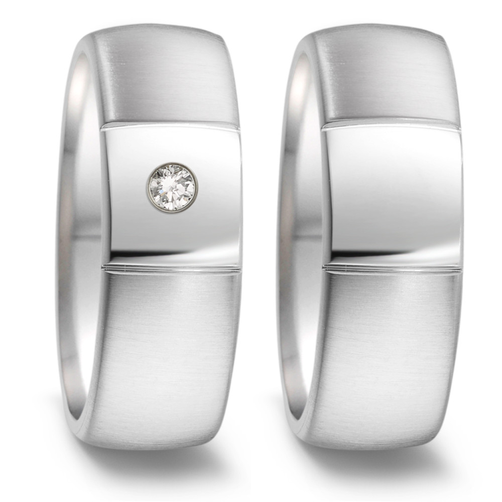 Fingerring Moderner Damen Fingerring aus hochwertigem Edelstahl mit edlem Diamantbesatz. Das schlichte Design kombiniert matte und glänzende Oberflächen und verleiht dem Schmuckstück zeitlose Eleganz. Perfekt für jeden Anlass und langlebig im Alltag. 069.2617.D49.XX