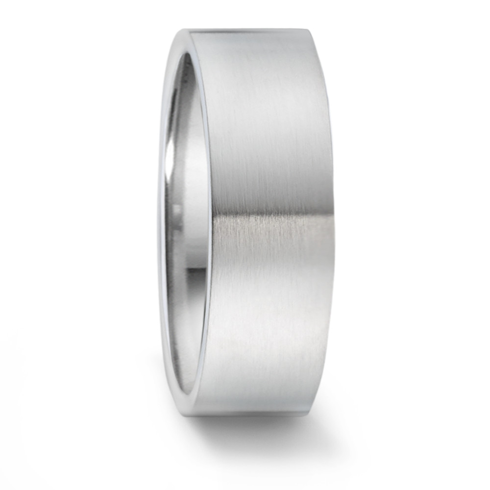 Fingerring Wir stellen den neuen Ring für Männer vor, der aus hochwertigem Edelstahl gefertigt ist. Dieser stilvolle Ring ist 7 mm breit und hat eine matte Oberfläche. Zeigen Sie Stil mit diesem Ring, der in Deutschland hergestellt wird.  069.2200.XX