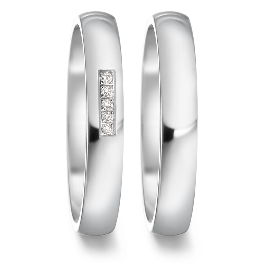 Partnerring Eleganter Damen-Partnerring aus hochwertigem Edelstahl mit fünf funkelnden Diamanten. Das schlichte, zeitlose Design macht diesen Ring zum perfekten Symbol für Ihre Liebe und Partnerschaft. Robust, stilvoll und ideal für den täglichen Gebrauch. 169.60P01.XX