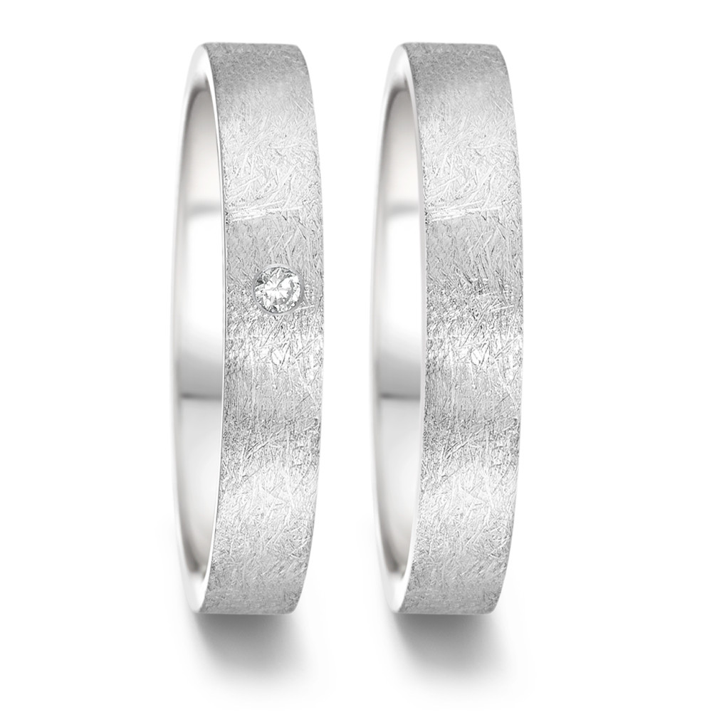Partnerring Eleganter Damen-Partnerring aus hochwertigem Edelstahl mit einer feinen, matt strukturierten Oberfläche. Dezenter Brillantschliff-Diamant sorgt für einen zarten Glanz. Perfektes Symbol für Liebe und Verbundenheit – robust, modern und zeitlos zugleich. 369.6112.XX