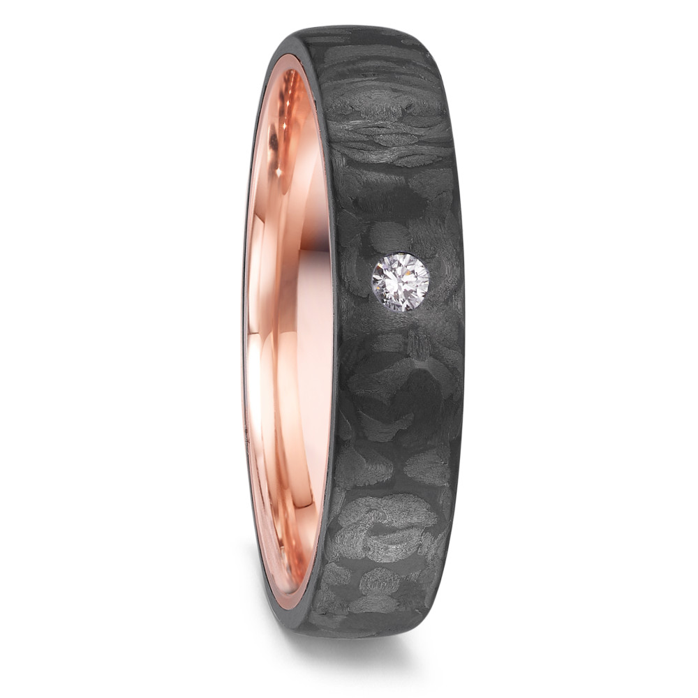 Partnerring TeNo Love Rings VOLCANIC aus Carbon mit Gold sind sehr ausgefallene Partnerringe und Trauringe. Durch das schlichte und zeitlose Design stehen diese Manufaktur-Ringe für einen modernen Lifestyle. Die massiv goldene Ringschiene wird hier von schwarzem Carbon fest ummantelt. Zur Auswahl stehen fünf Ringbreiten in 3, 4, 5 und 6 mm sowie über 500 Diamant Varianten. 52660/001/DA4/N559