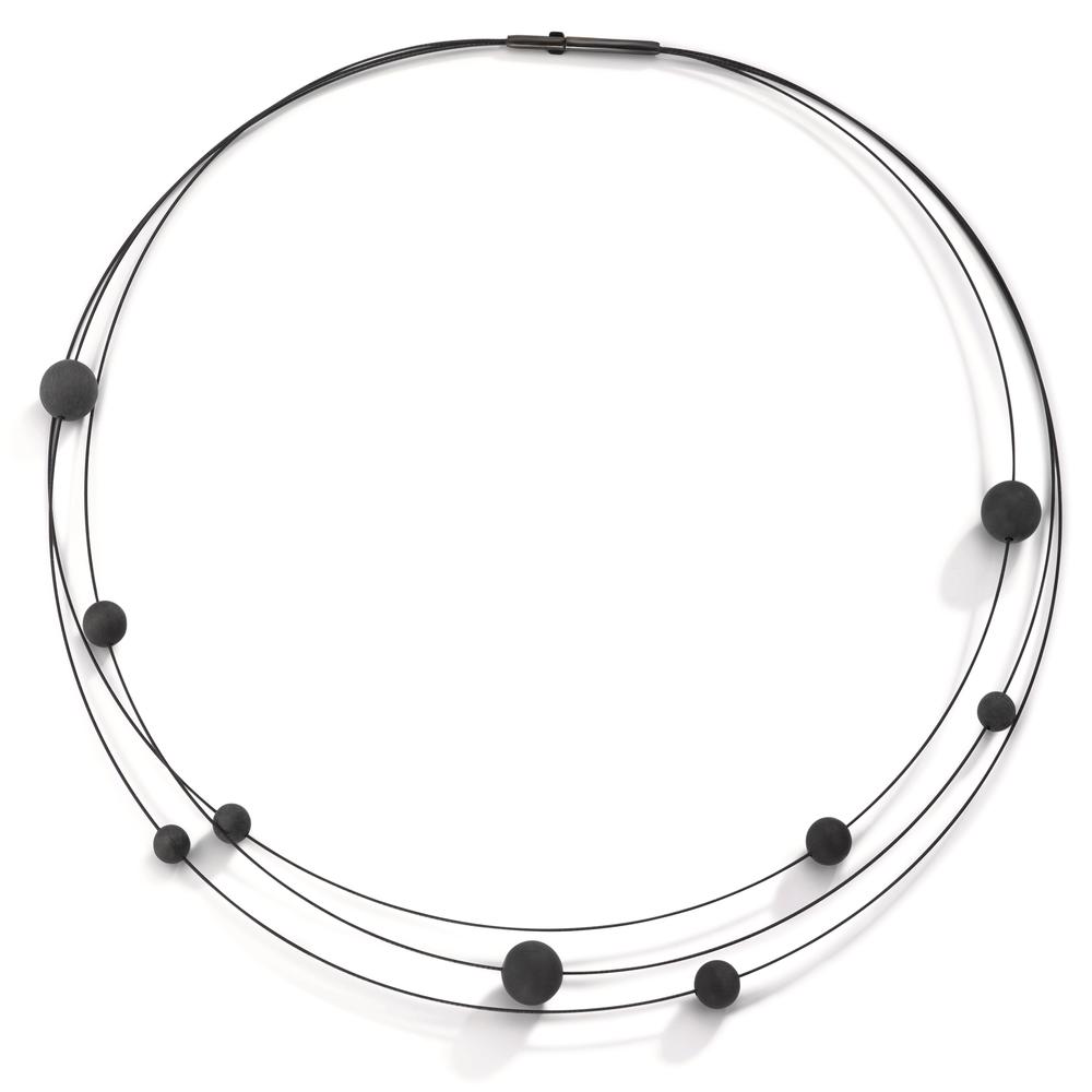 Collier Modernes Damen-Collier aus robustem Edelstahl und leichtem Carbon. Das elegante Design mit schwarzen Kugeln auf drei feinen Drähten verleiht jedem Outfit eine stilvolle und zeitlose Note. Perfekt für Alltag und besondere Anlässe, vielseitig kombinierbar.