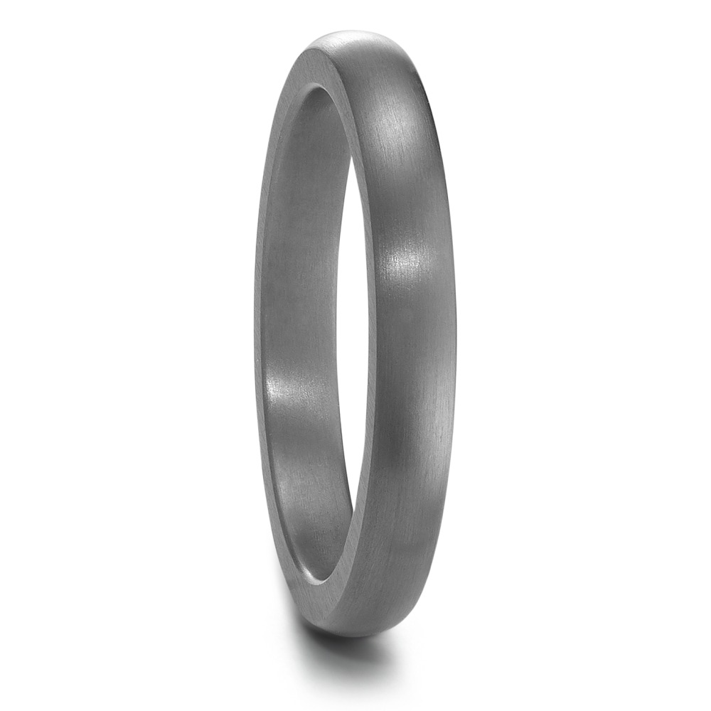 Partnerring Geschaffen für die Ewigkeit – stark, beständig und kostbar! Tantal ist ein äusserst selten vorkommendes, grafitgraues und extrem hartes Metall. Partner- und Trauringe aus Tantal sind ideal für alle Individualisten und kreative Paare, für die Platin und Gold einfach zu gewöhnlich sind. Die dunkleren Tantalringe lassen Diamanten und alle Goldtöne besonders schön strahlen. 59683/003/000/X000