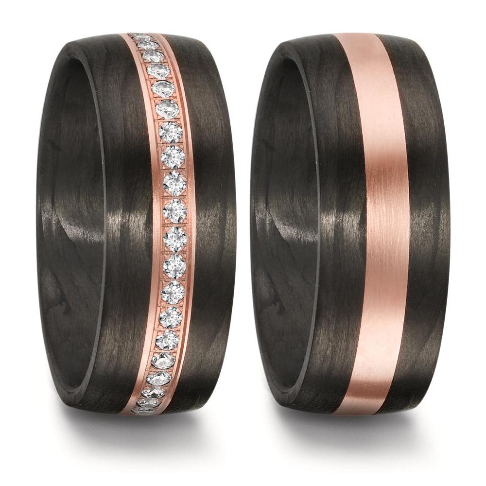 Partnerring Eleganter Damen-Partnerring aus leichtem, schwarzem Carbon mit einem edlen Mittelstreifen aus 750 Rotgold. Verziert mit funkelnden Diamanten, vereint dieser Ring moderne Materialien mit zeitloser Eleganz – perfekt für besondere Momente und als Symbol der Liebe. 50003/001/046/N793